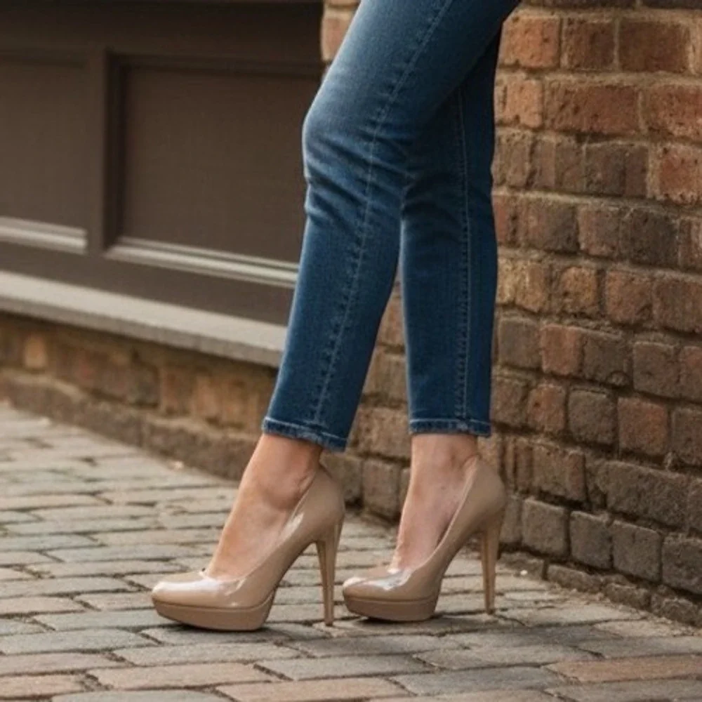 G By Guess GGWinna Nude Patent Platform Pumps Womens 11M Beige Stiletto Heels
